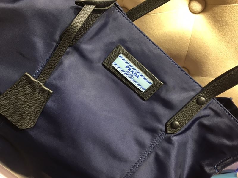 Pra*a tote bags